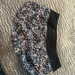 Lululemon shorts size 6